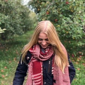 Meet your Posher, Alex